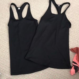 2 Underarmour work out tanks